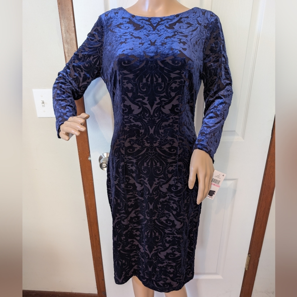 NWT SLNY Long Sleeve Navy Velvet intricate pattern Dress- size 10